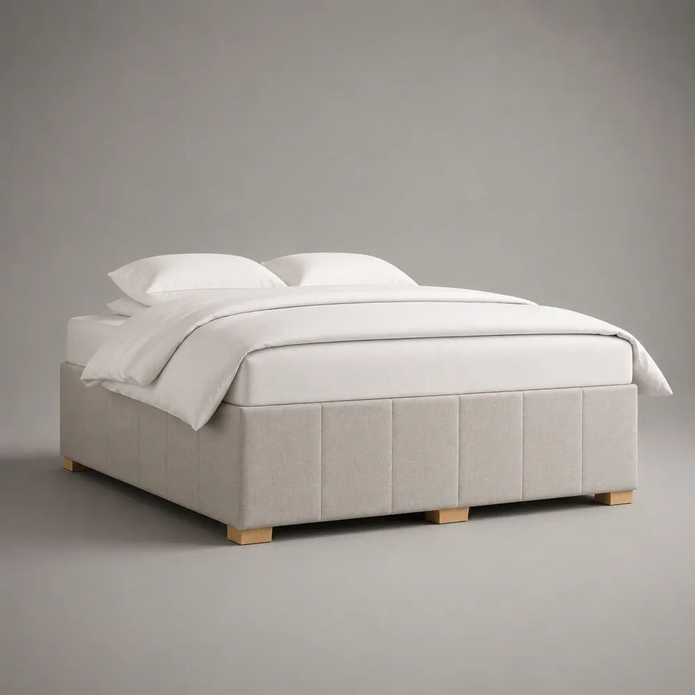 Letto matrimoniale imbottito con materasso 160 x 200 cm, struttura in MDF e multistrato, rivestimento in poliestere beige, dimensioni 166 x 206 x 65 cm