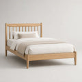 Struttura letto matrimoniale in legno massello con testiera a listelli, finitura rovere naturale, 170 × 210 × 105 cm, per materasso 160 × 200 cm